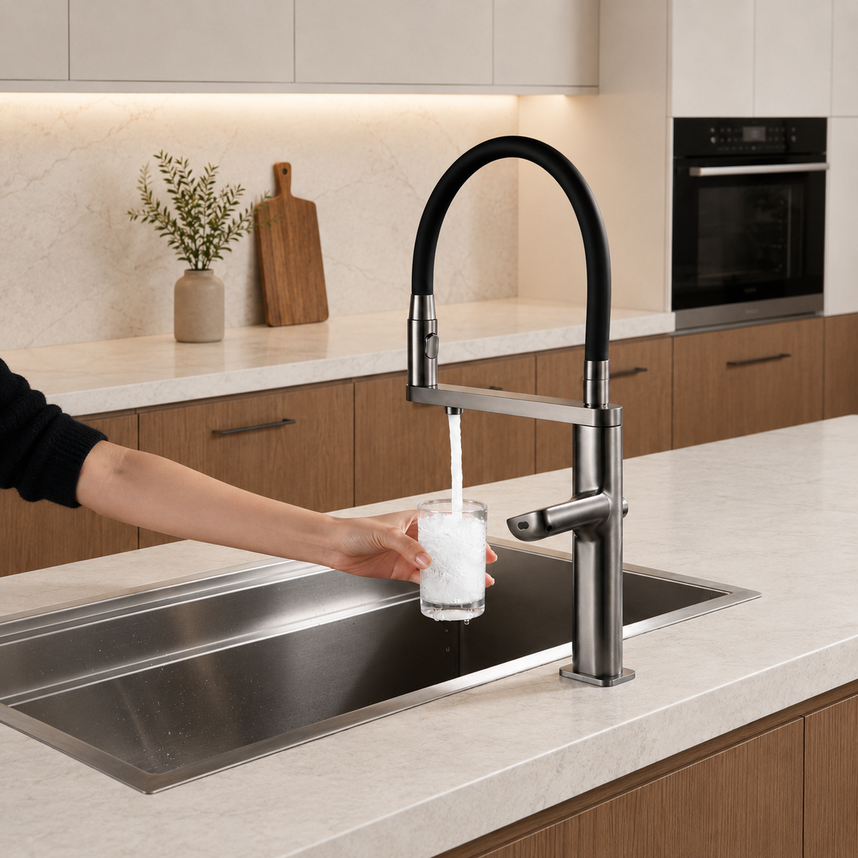 ARIAS| Touch Single Hole Kitchen Faucet Digital Display and Sensor