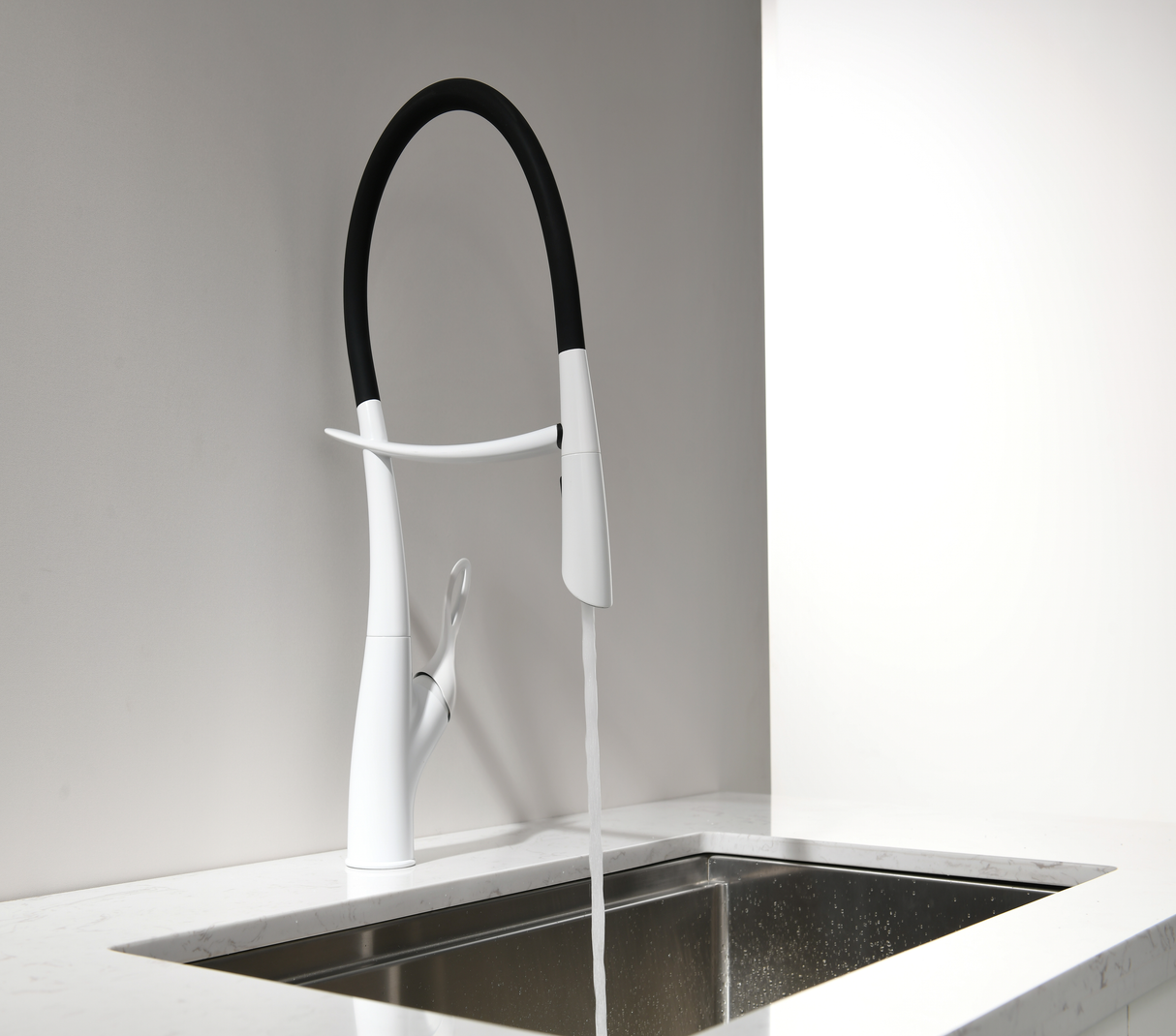 CANOPY|PULL DOWN KITCHEN FAUCET WITH SENSOR