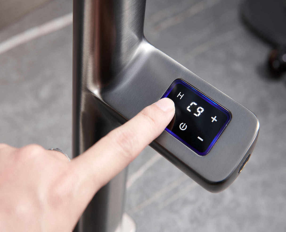 ARIAS| Touch Single Hole Kitchen Faucet Digital Display and Sensor