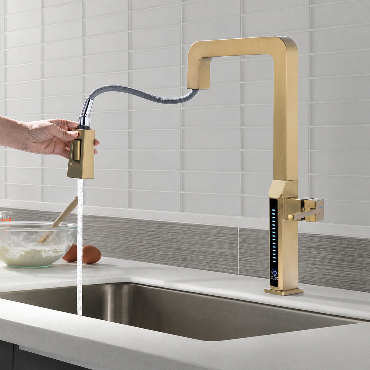IZELA|Kitchen Faucet with Pullout Spray Head Digital Display Kitchen Faucet