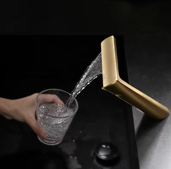 NADINE|SINGLE HOLE WATERFALL LUXURY BATHROOM FAUCET